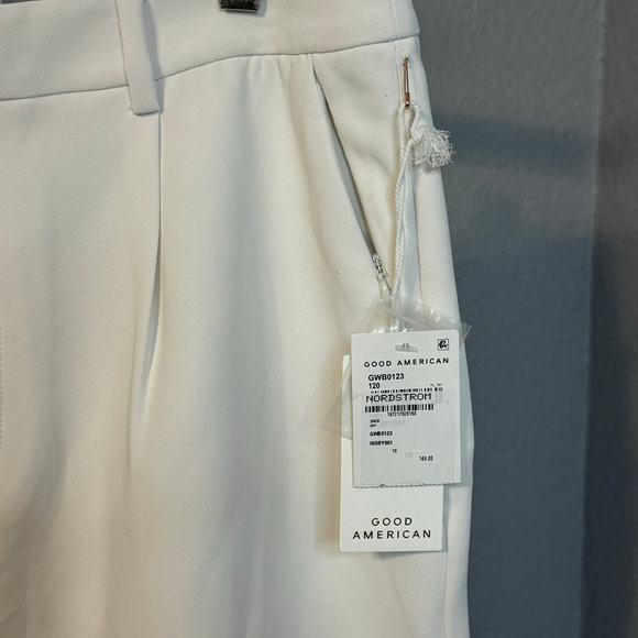 Good American Luxe Suiting Trouser Shorts Ivory Size 10 - NWT - Picture 4 of 13